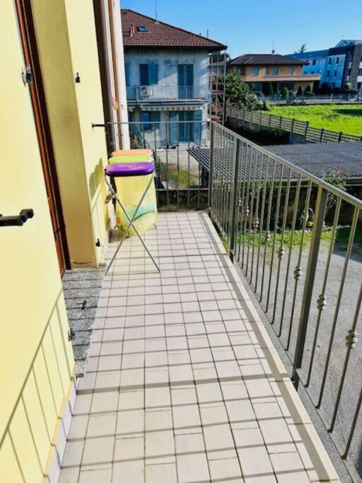 Casa Lucia A Carugo Apartamento Exterior foto
